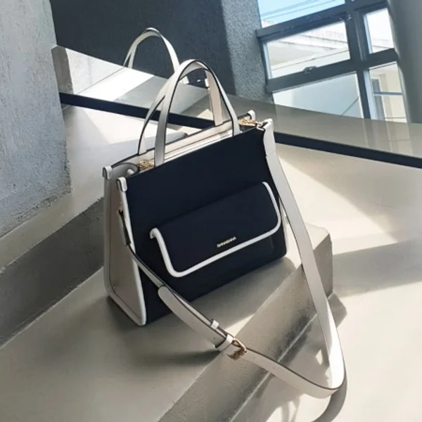 Violet A tote & Cross Bag 4